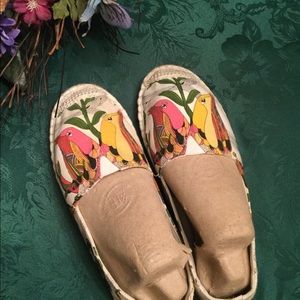 Sakroots White Peace Shoes Slip ons